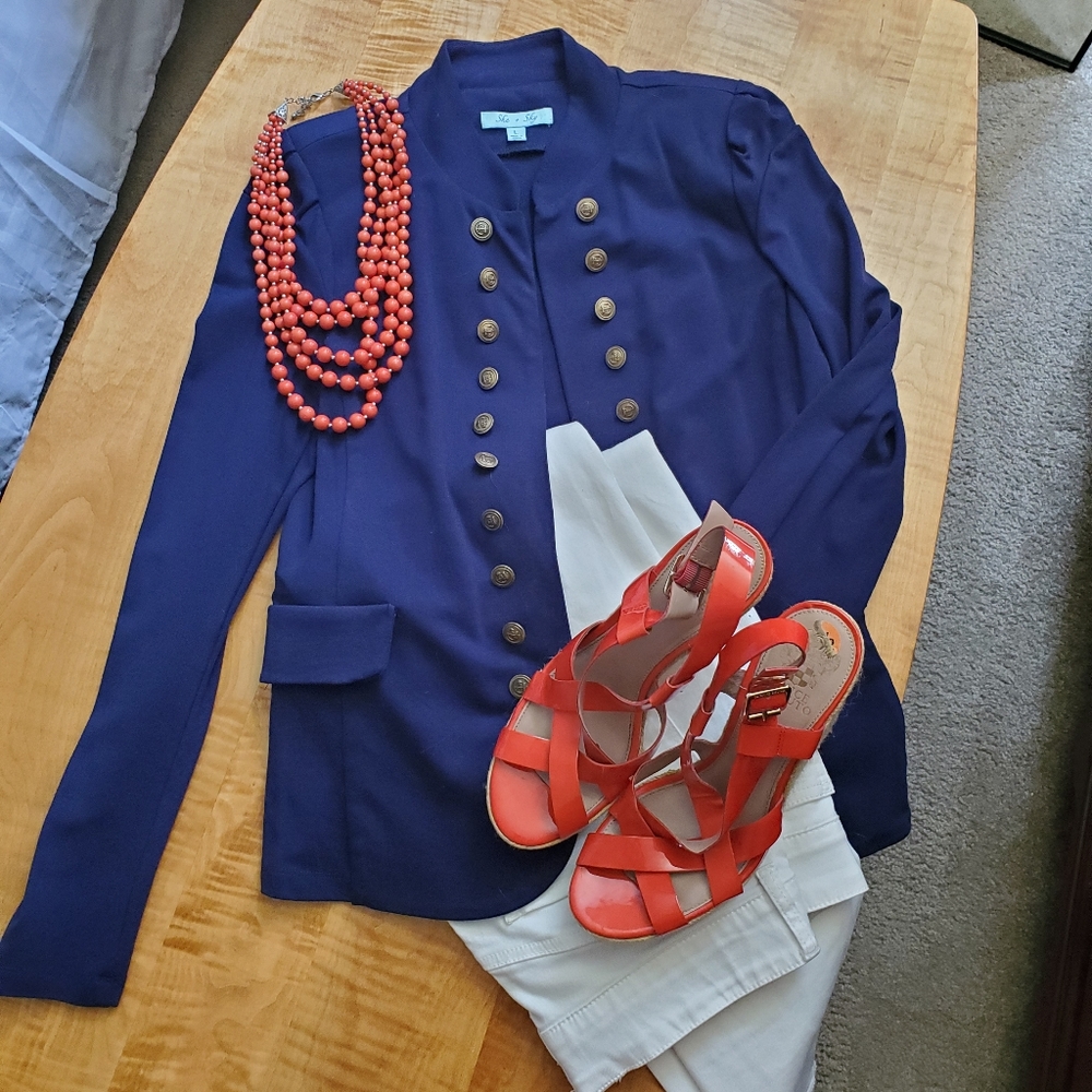 NEW W/OUT TAGS Blue Blazer